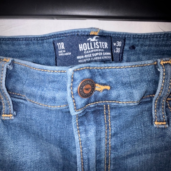 Hollister Women's Ripped Skinny Jeans - Blue - Picture 2 of 11